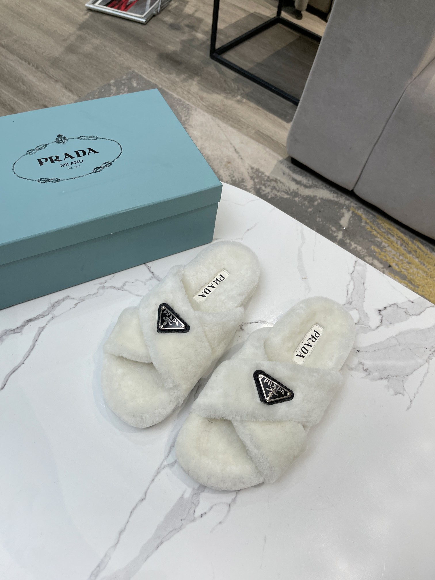 Prada Flat Sandals 1 - vstockx