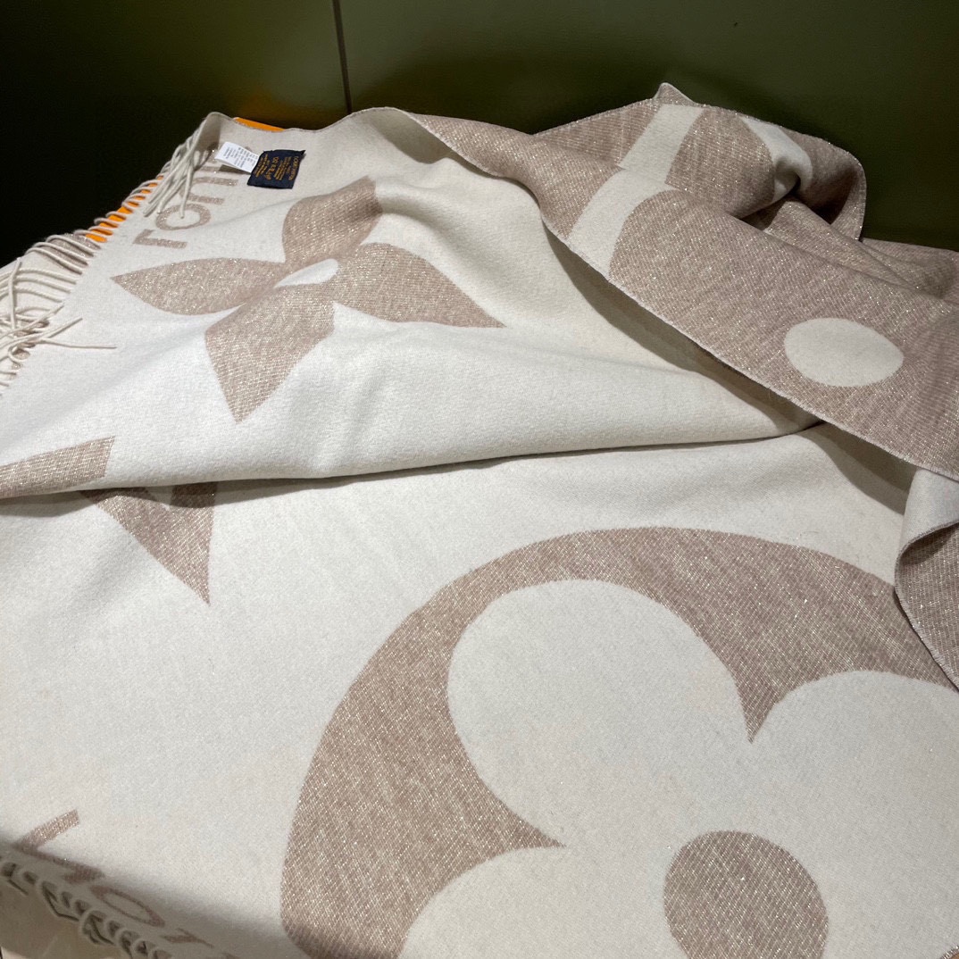 Streetwear Hat LV 329125 - vstockx