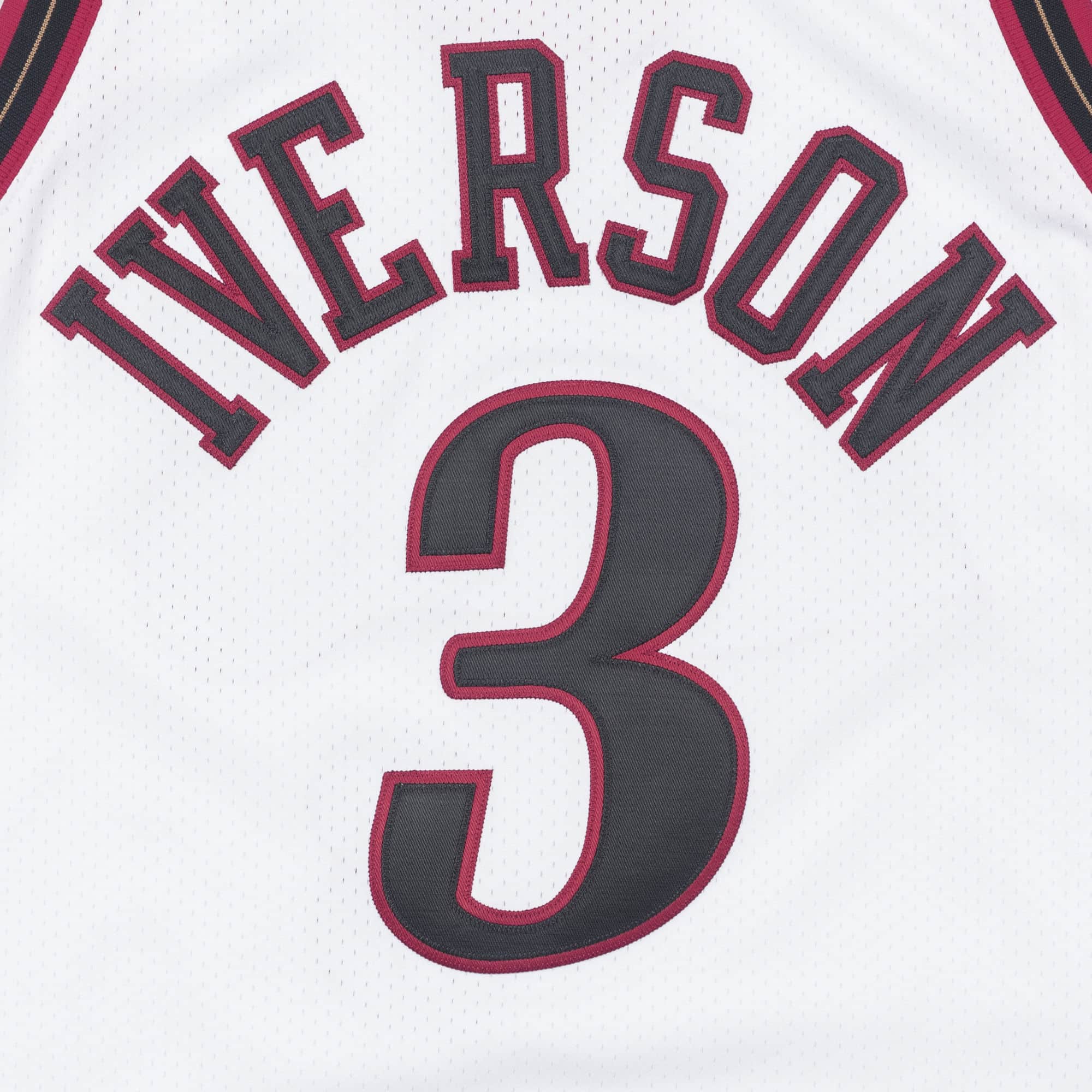 Allen Iverson 1997-98 Philadelphia 76ers Home Authentic Jersey - vstockx
