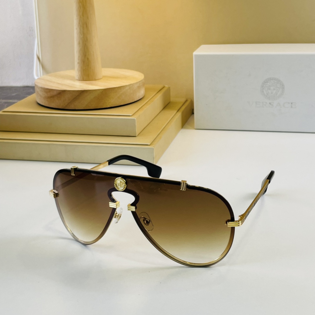 Sunglasses Versace VE2243 size 148��22-145 - vstockx