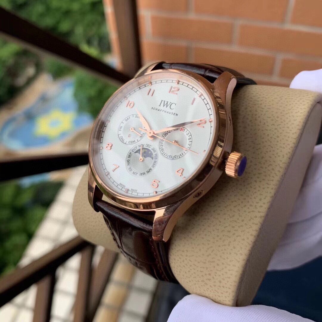 Watches IWS 323055 size:43 mm - vstockx