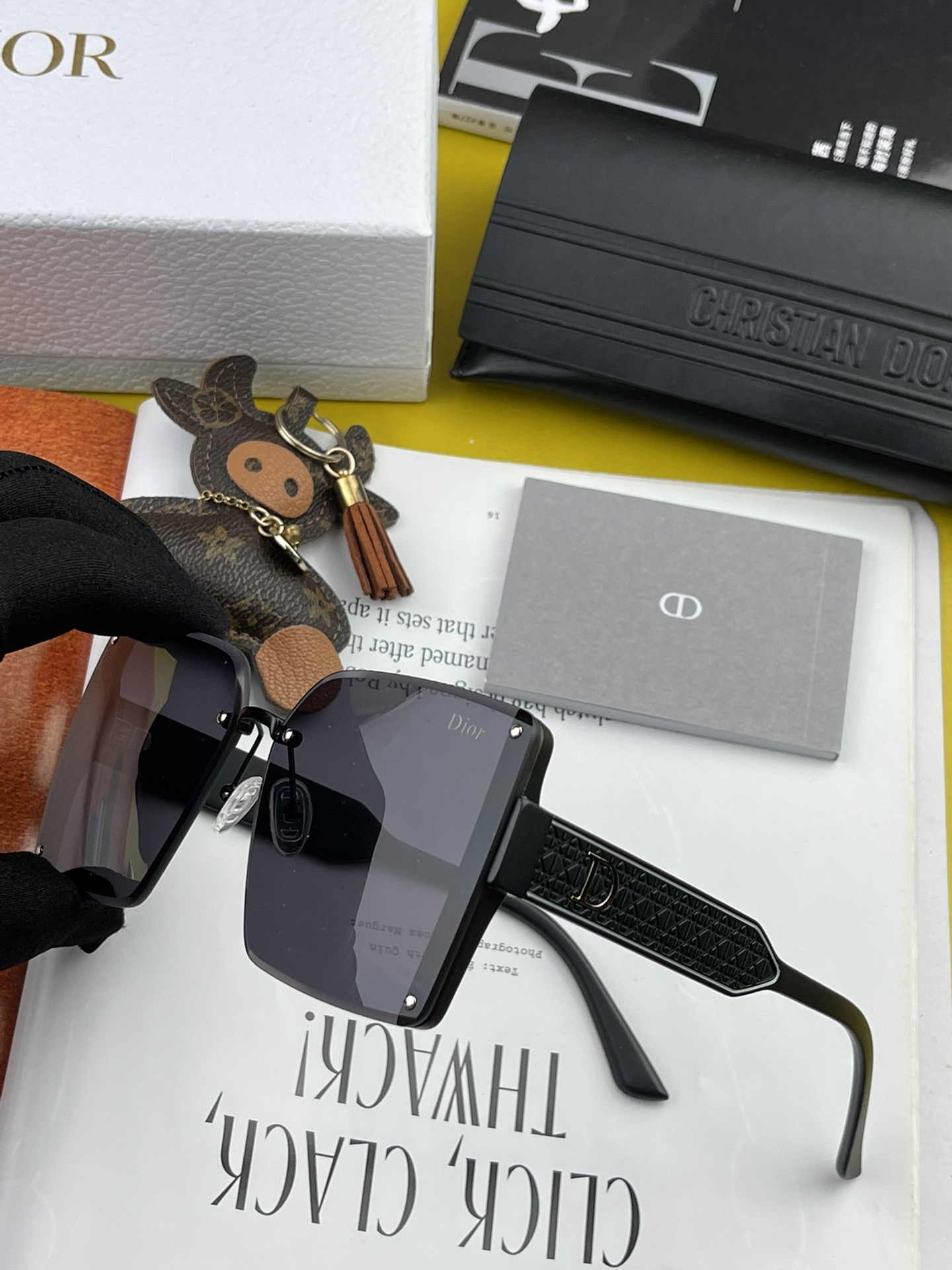 sunglasses Dior CD1677 - vstockx