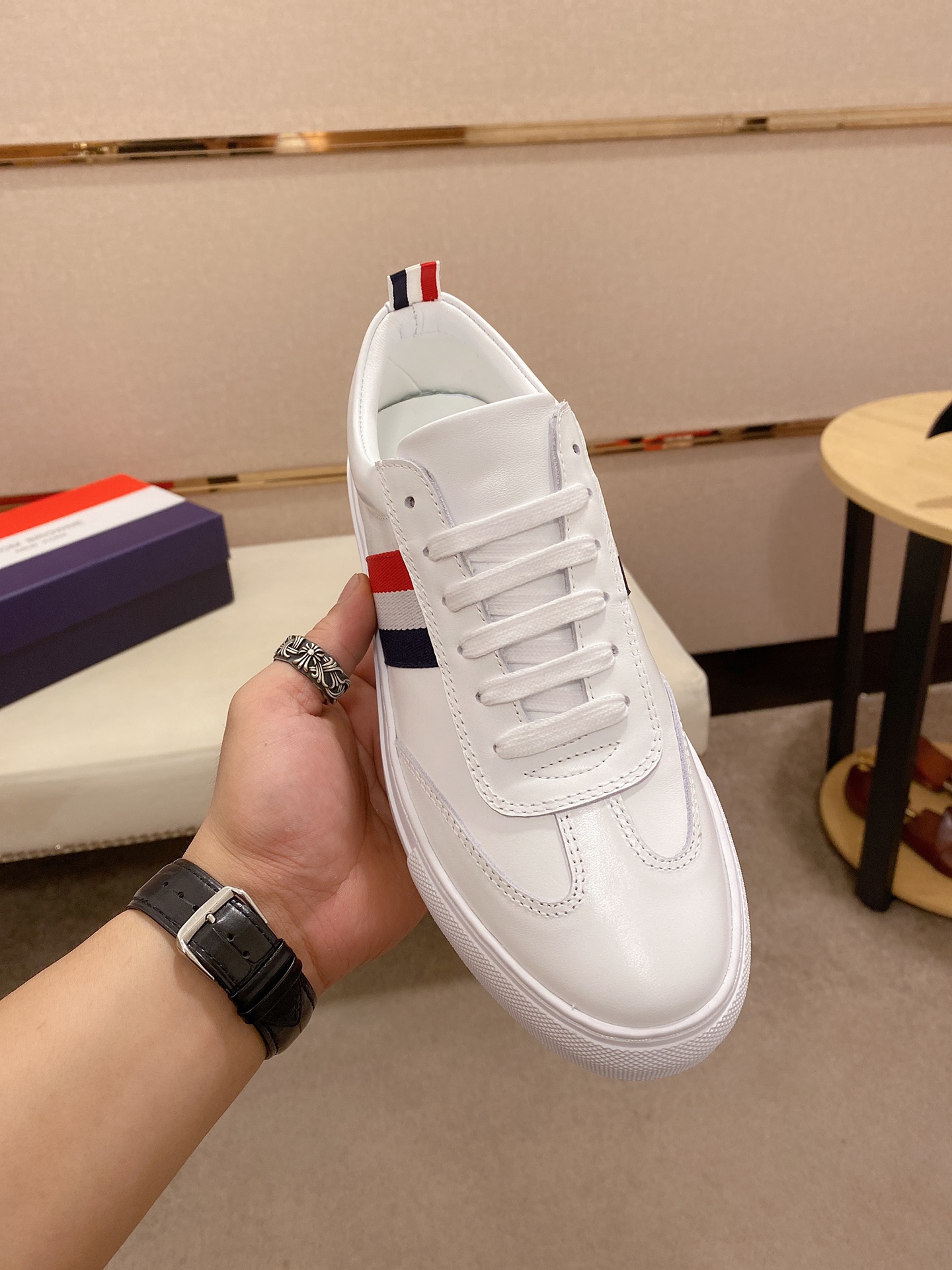 Thom Browne Low Top Sneaker 5 - vstockx