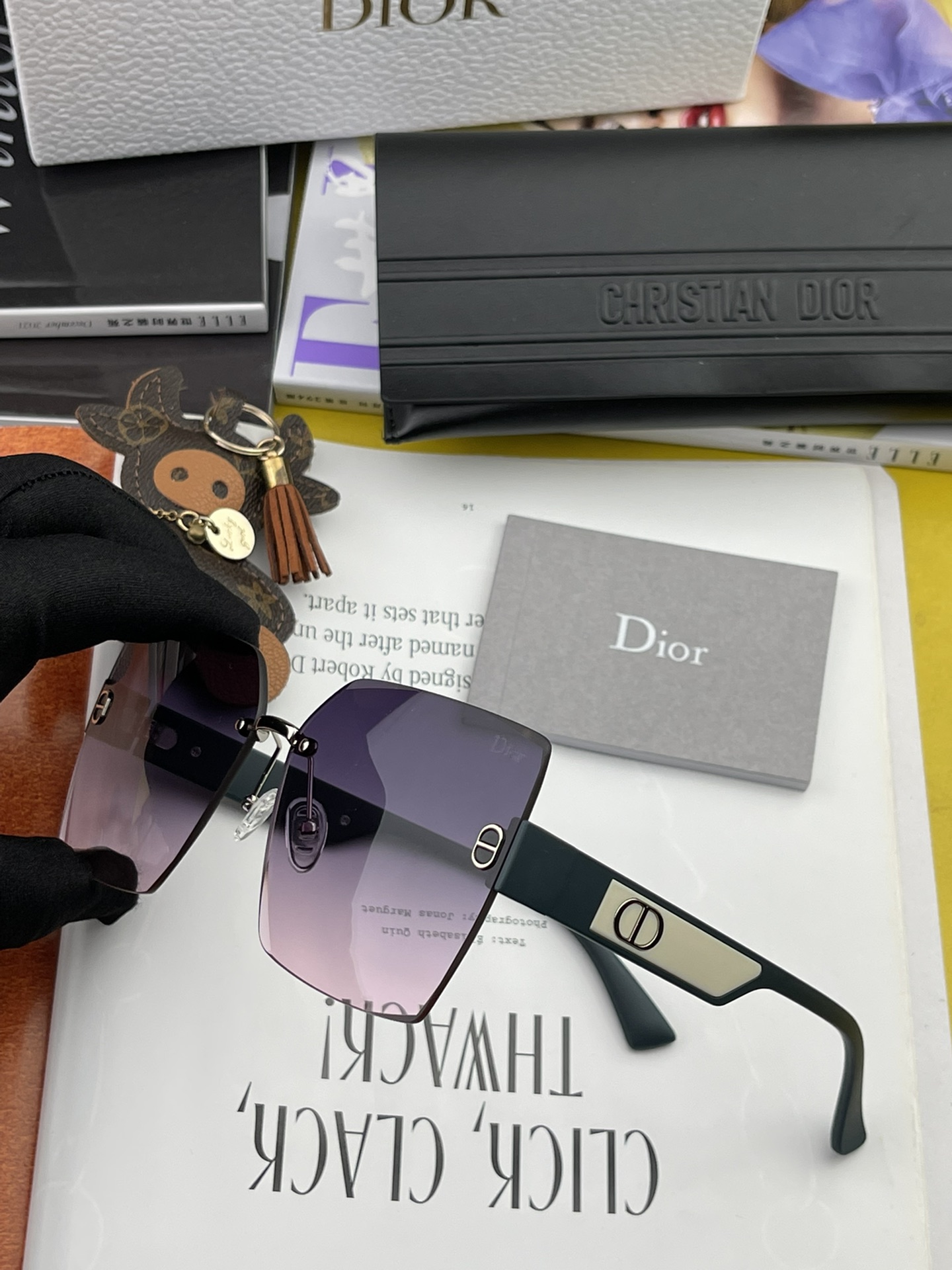 sunglasses Dior CD7159 - vstockx