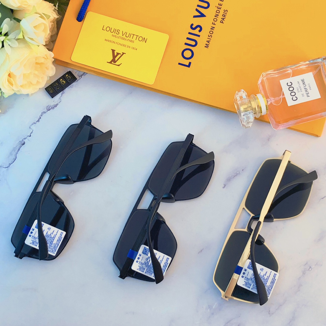 Sunglasses Louis Vuitton LV2255 - vstockx