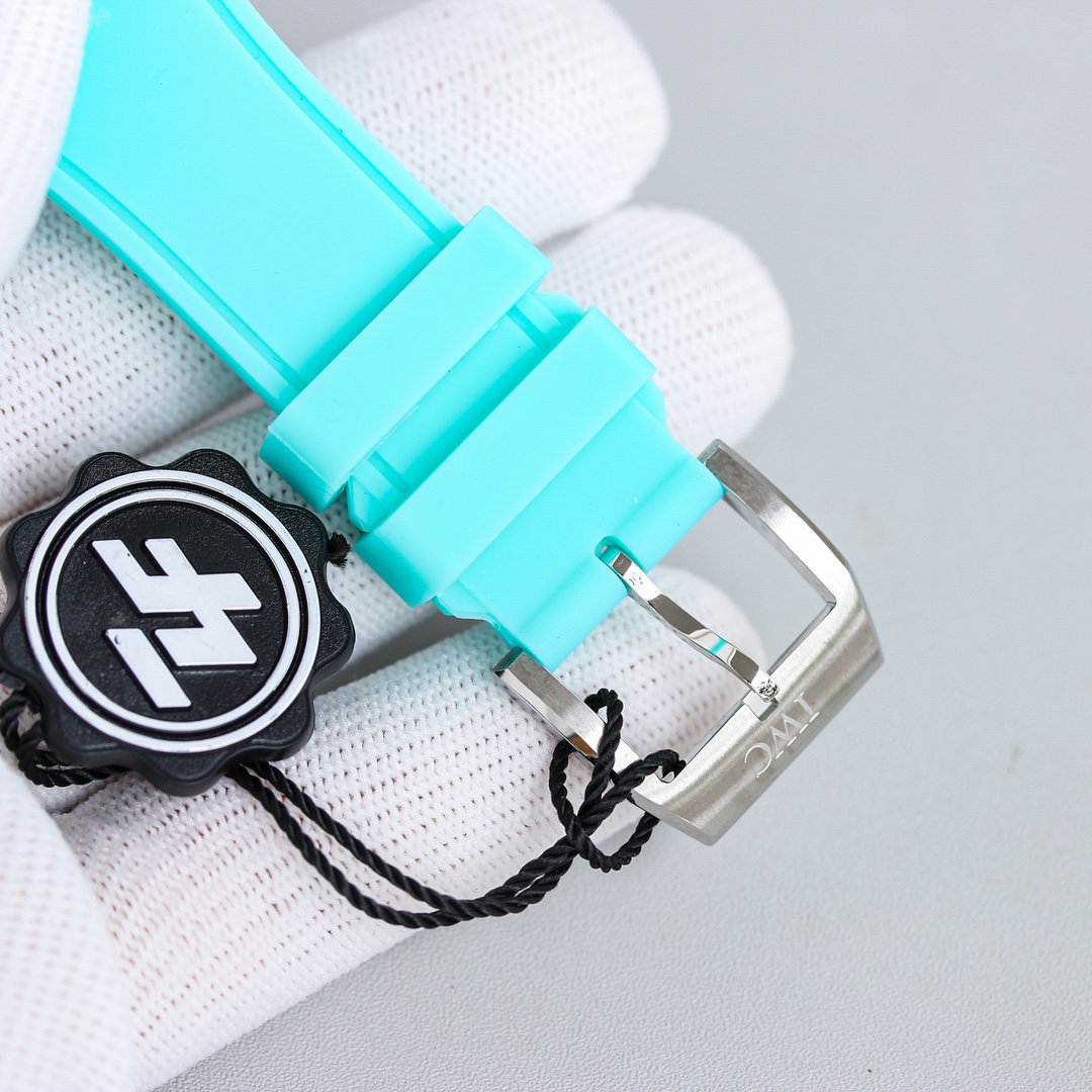 Watches IWS 323013 size:43 mm - vstockx