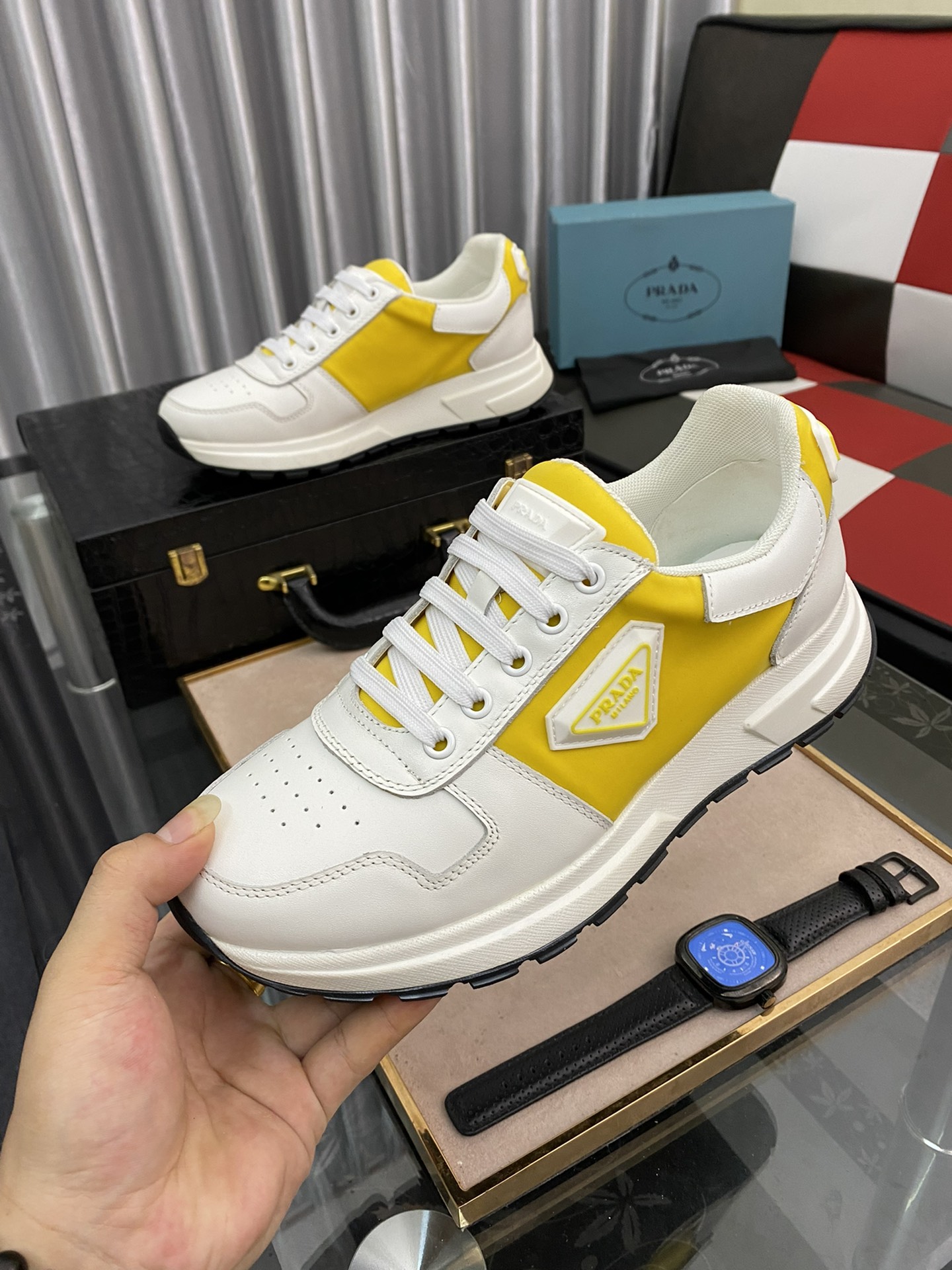 Prada Low Top sneaker 9 - vstockx