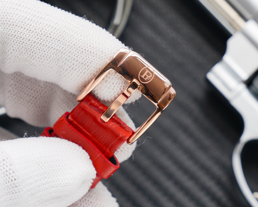 Watches PARMIGIANI 323571 size:37*12 mm - vstockx