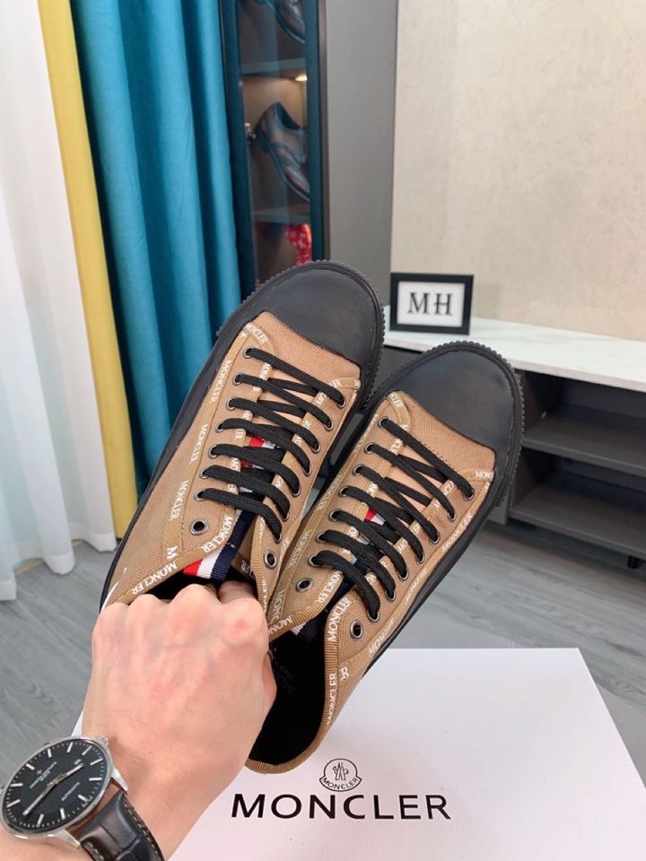 Moncler Lissex High Top Sneakers 7 - vstockx
