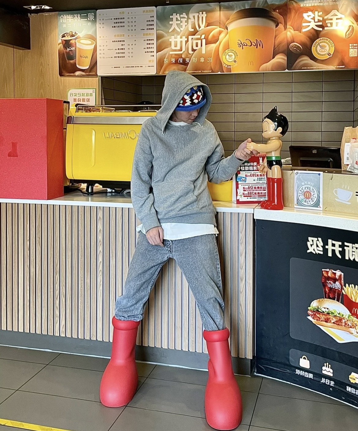 MSCHF Big Red Boot - vstockx