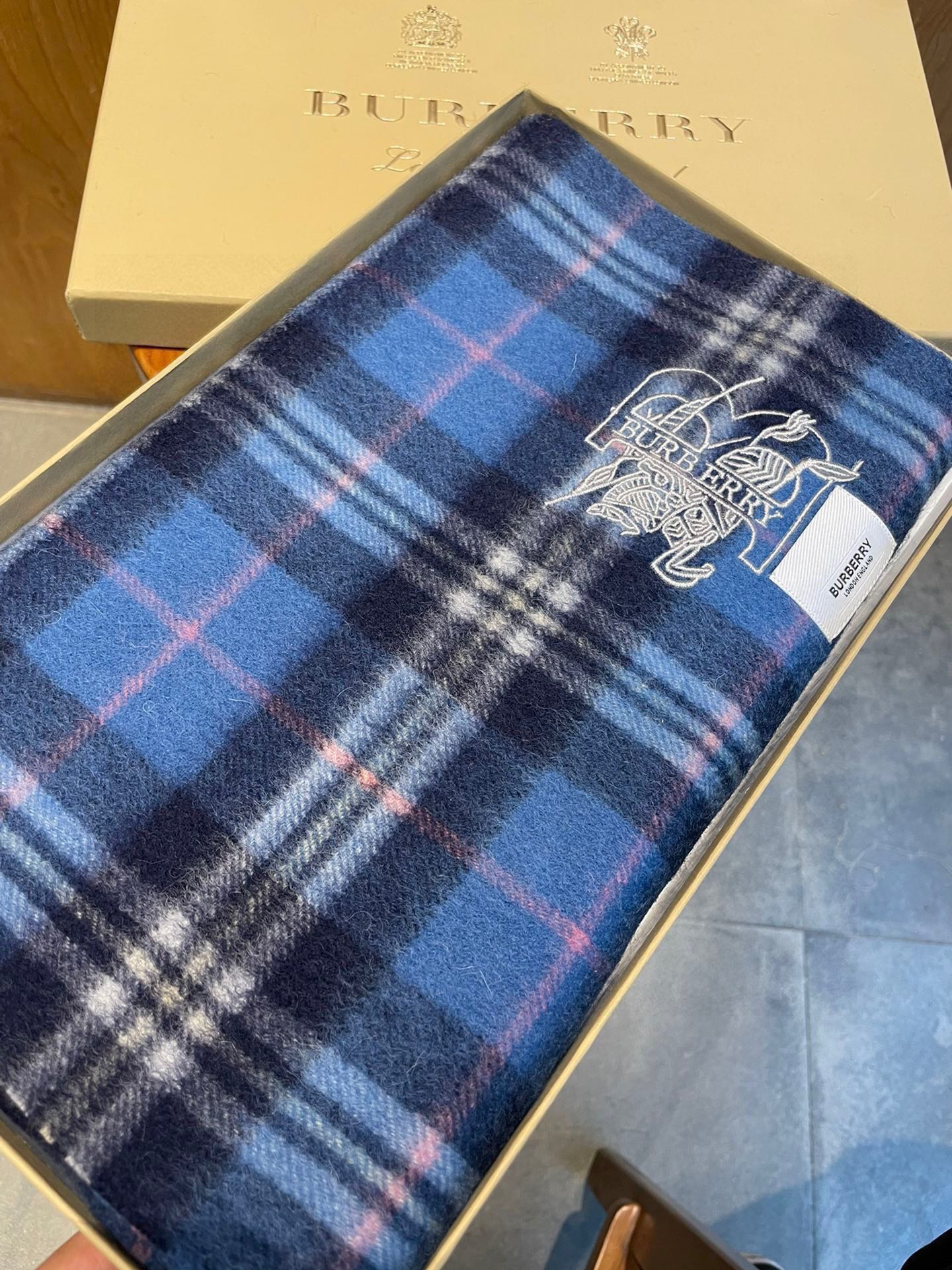 Streetwear Scarf Burberry 329086 size:180*35cm - vstockx
