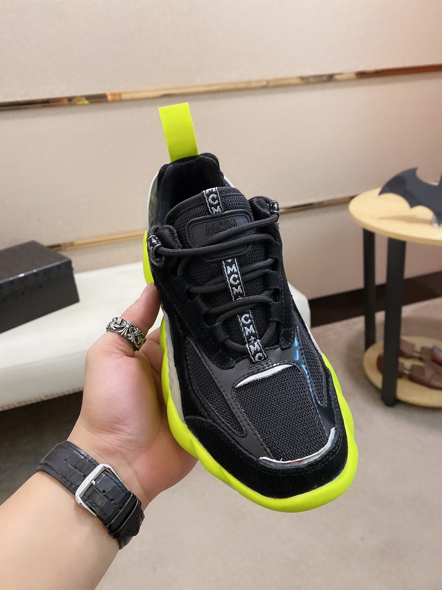 MCM Low Top Logo Lace-up Sneakers 6 - vstockx