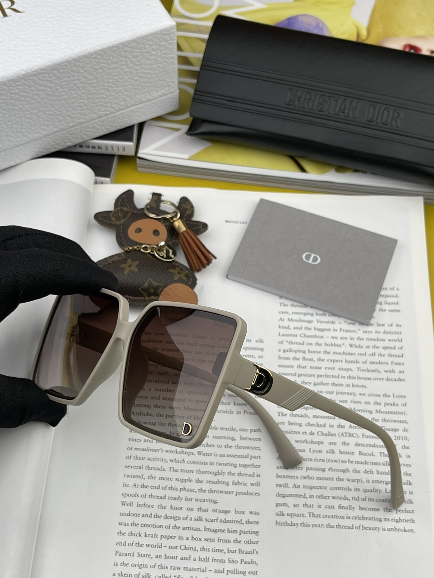 sunglasses Dior CD1595 - vstockx
