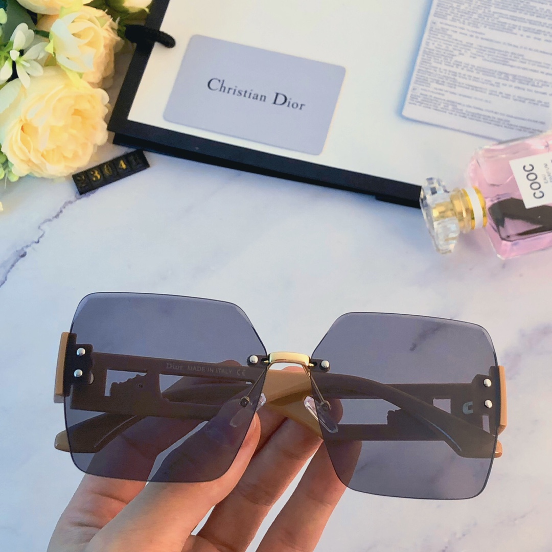 sunglasses Dior 22 - vstockx