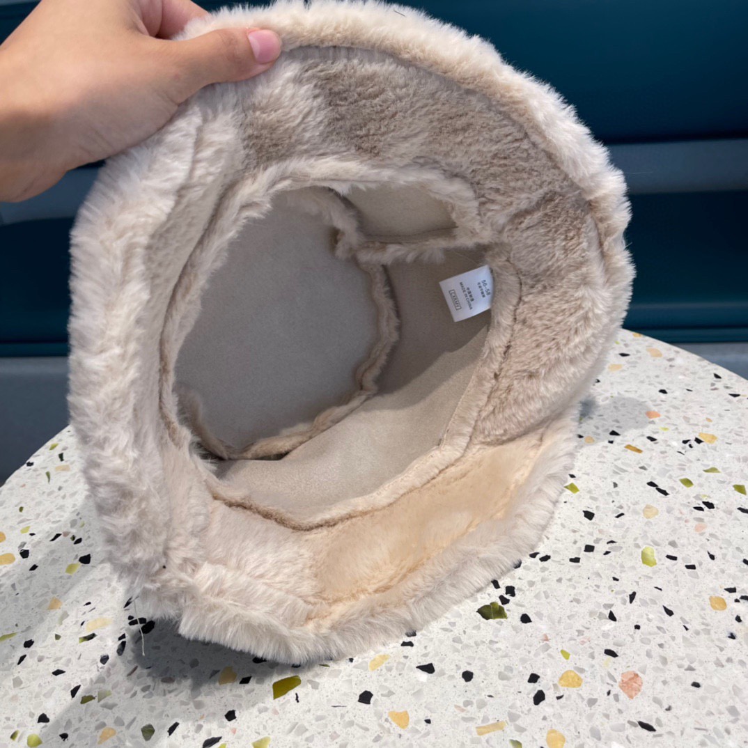 Hat Celine 1 - vstockx