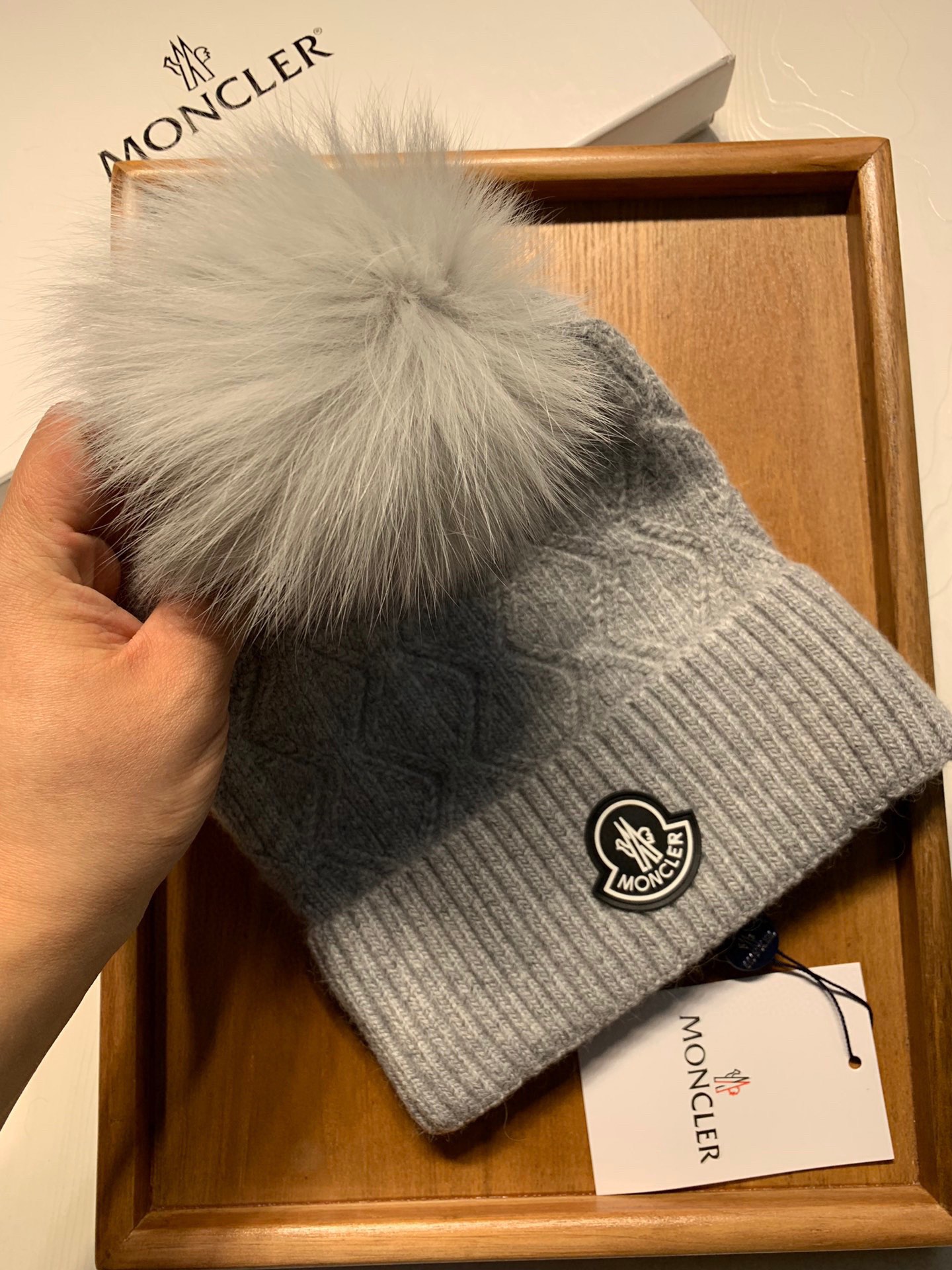 Hat Moncler 4 - vstockx