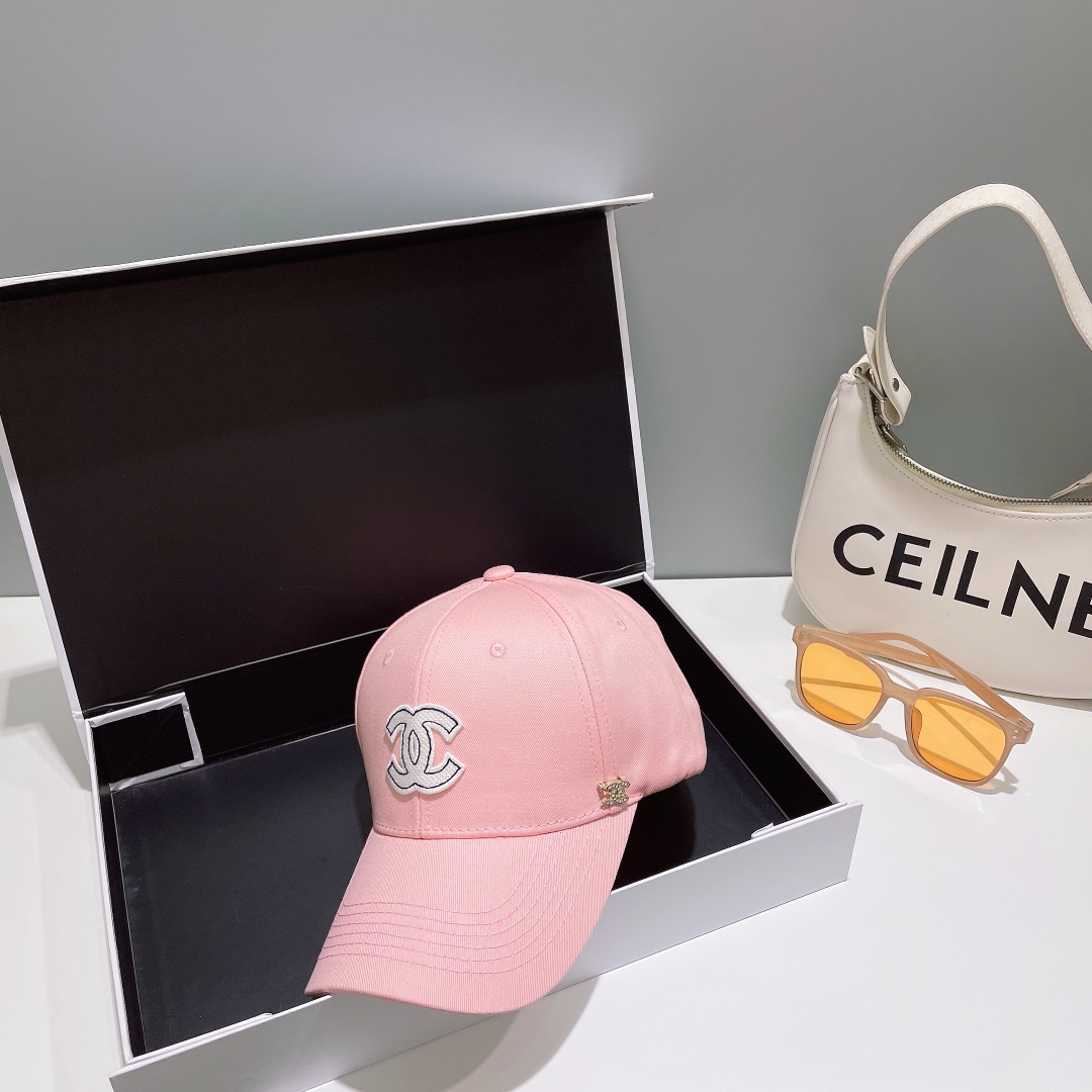 Streetwear Hat Chanel 329030 - vstockx