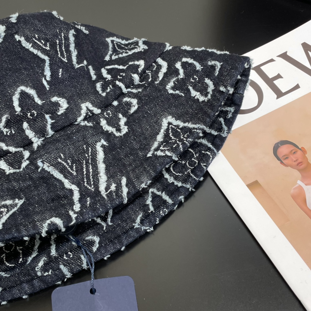 Streetwear Hat LV 329053 - vstockx