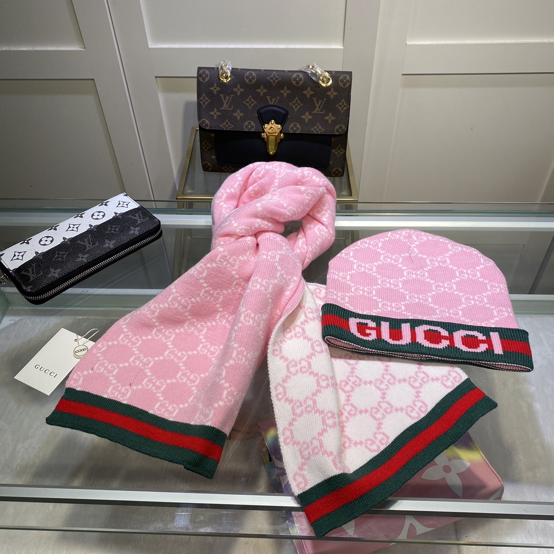 Hat & Scarf Gucci 1 - vstockx