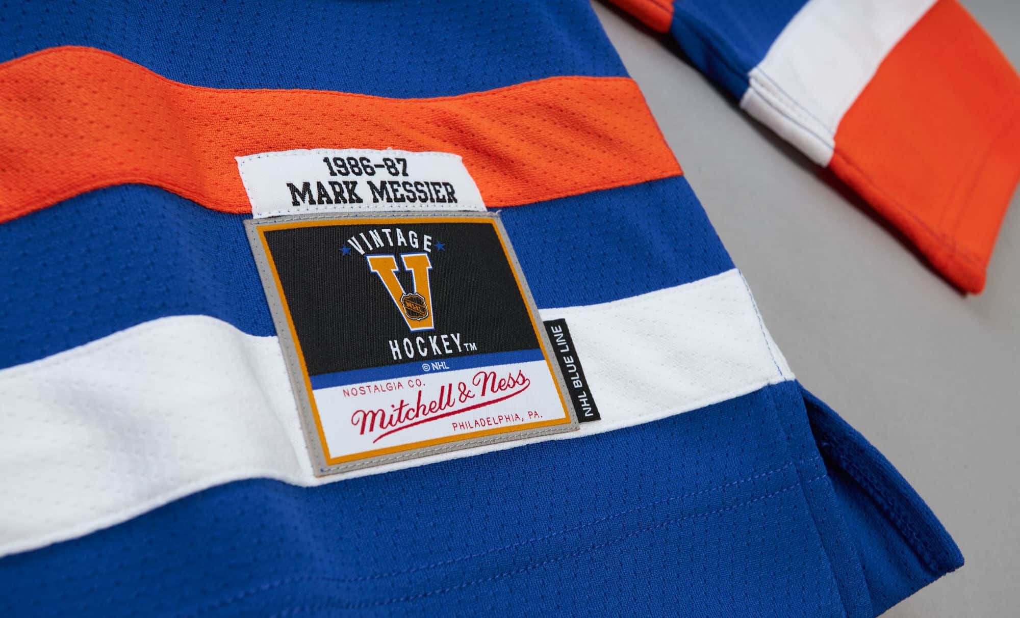 Blue Line Mark Messier Edmonton Oilers 1986 Jersey - vstockx