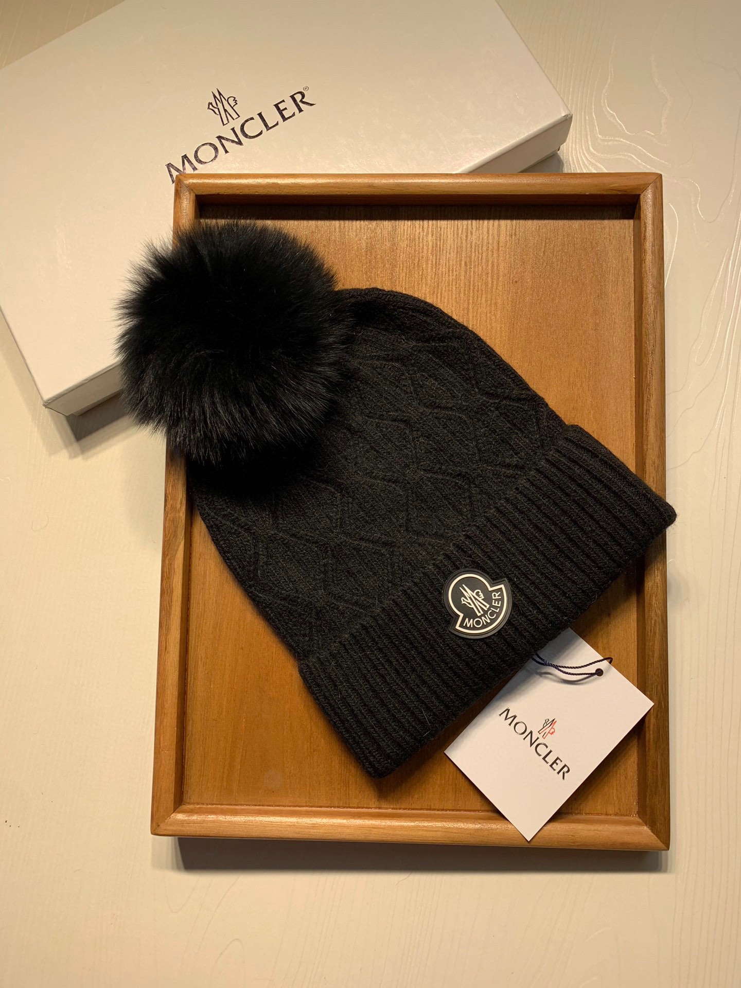 Hat Moncler 4 - vstockx