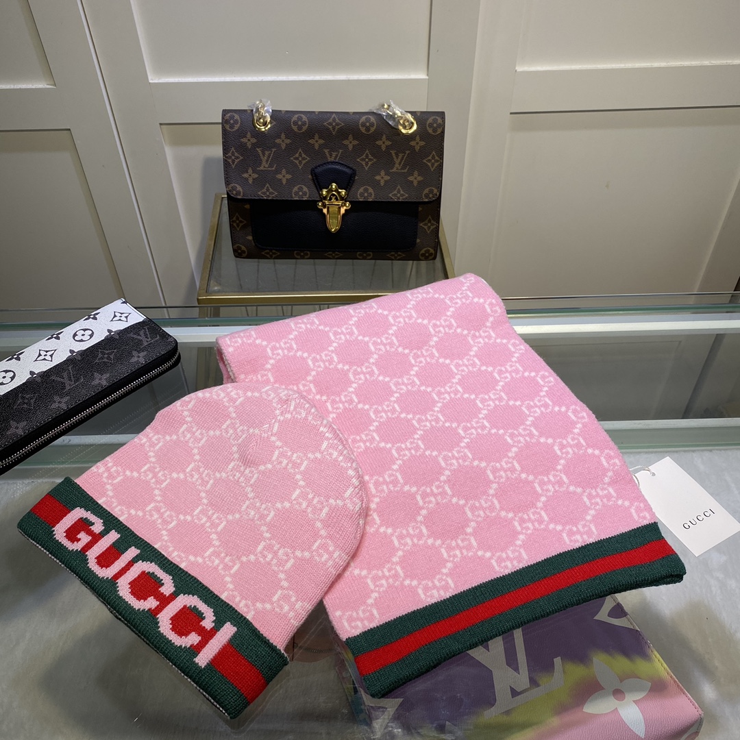 Hat & Scarf Gucci 1 - vstockx