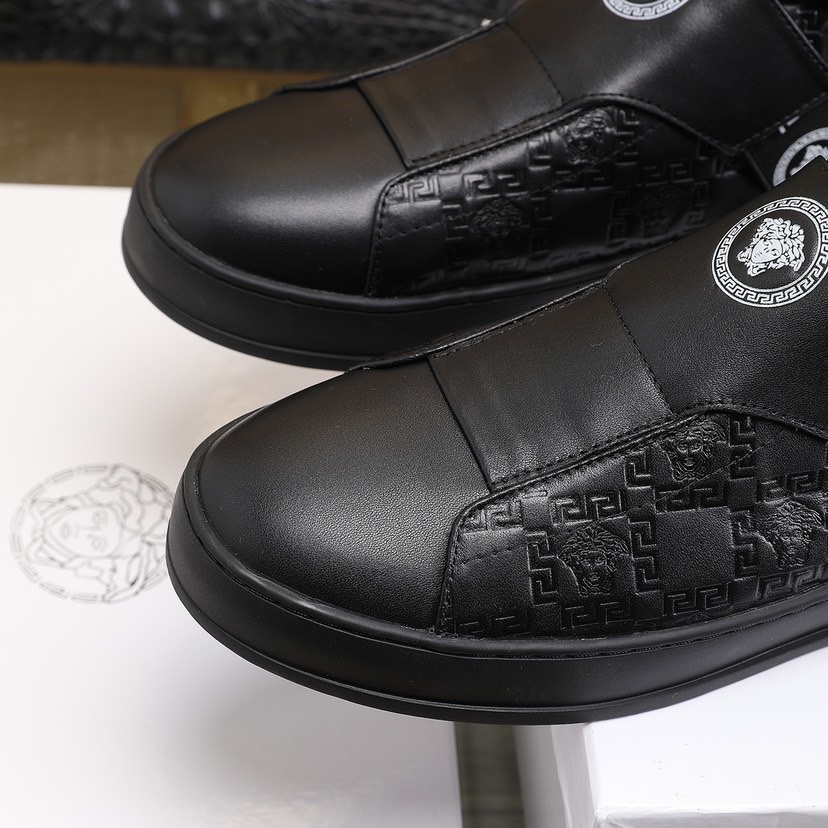 Versace High Top Sneaker 6 - vstockx