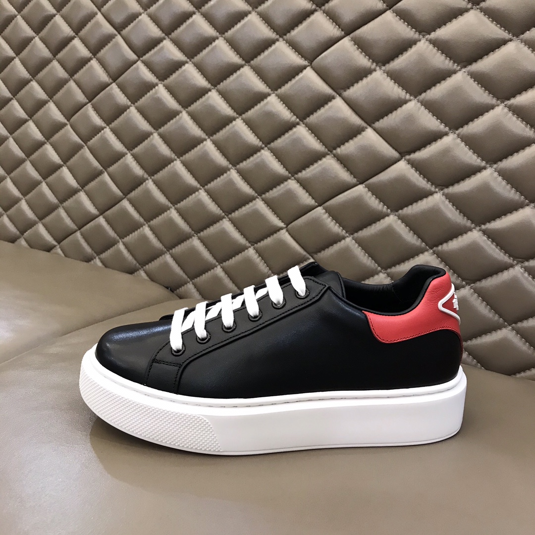 Prada Low Top sneaker 34 - vstockx
