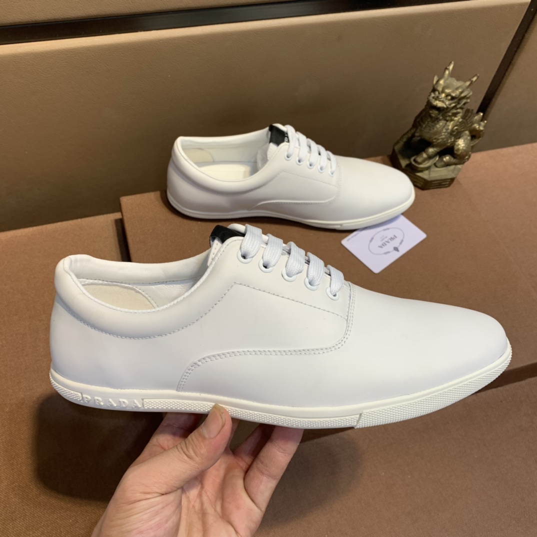 Prada Low Top sneaker 20 - vstockx