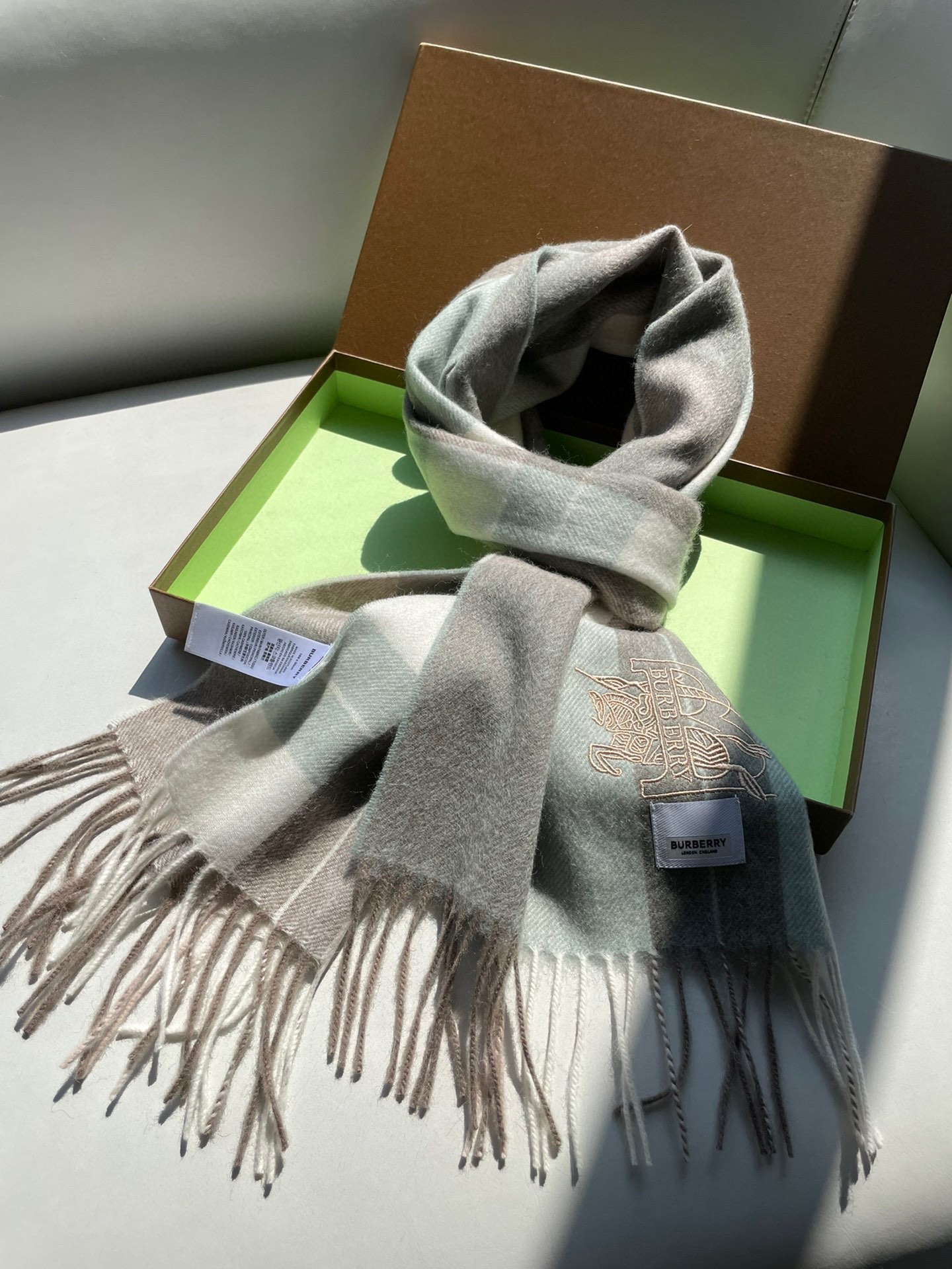 Streetwear Scarf Burberry 329089 size:180*35cm - vstockx