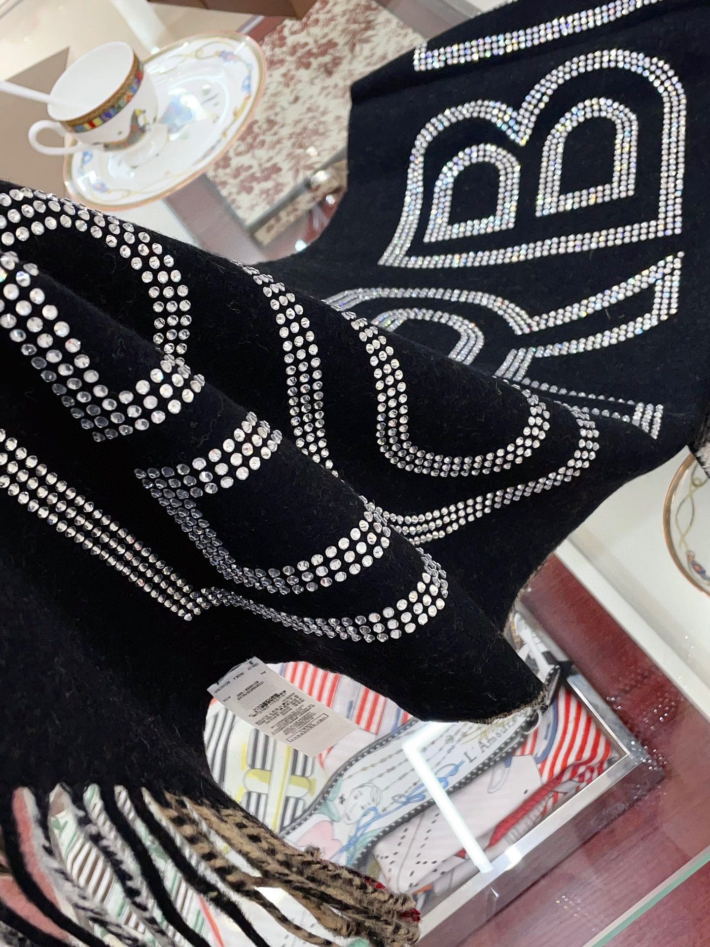 Streetwear Scarf Burberry 328860 SIZE:30*200cm - vstockx