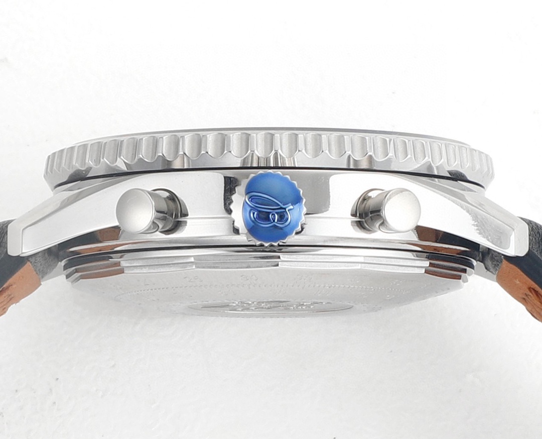 Watches BREITLING 323242 size:43*13 mm - vstockx