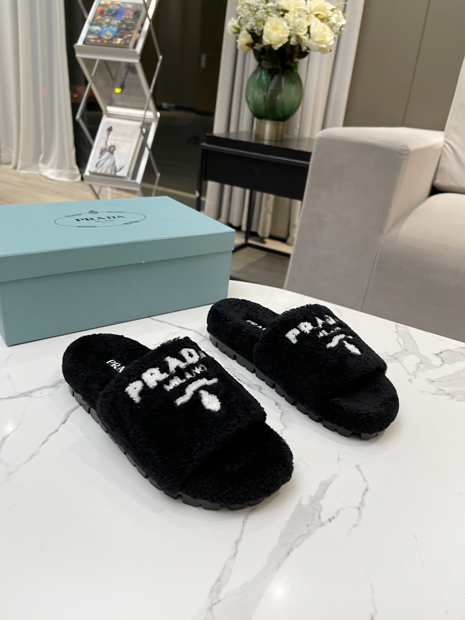 Prada Flat Sandals 4 - vstockx
