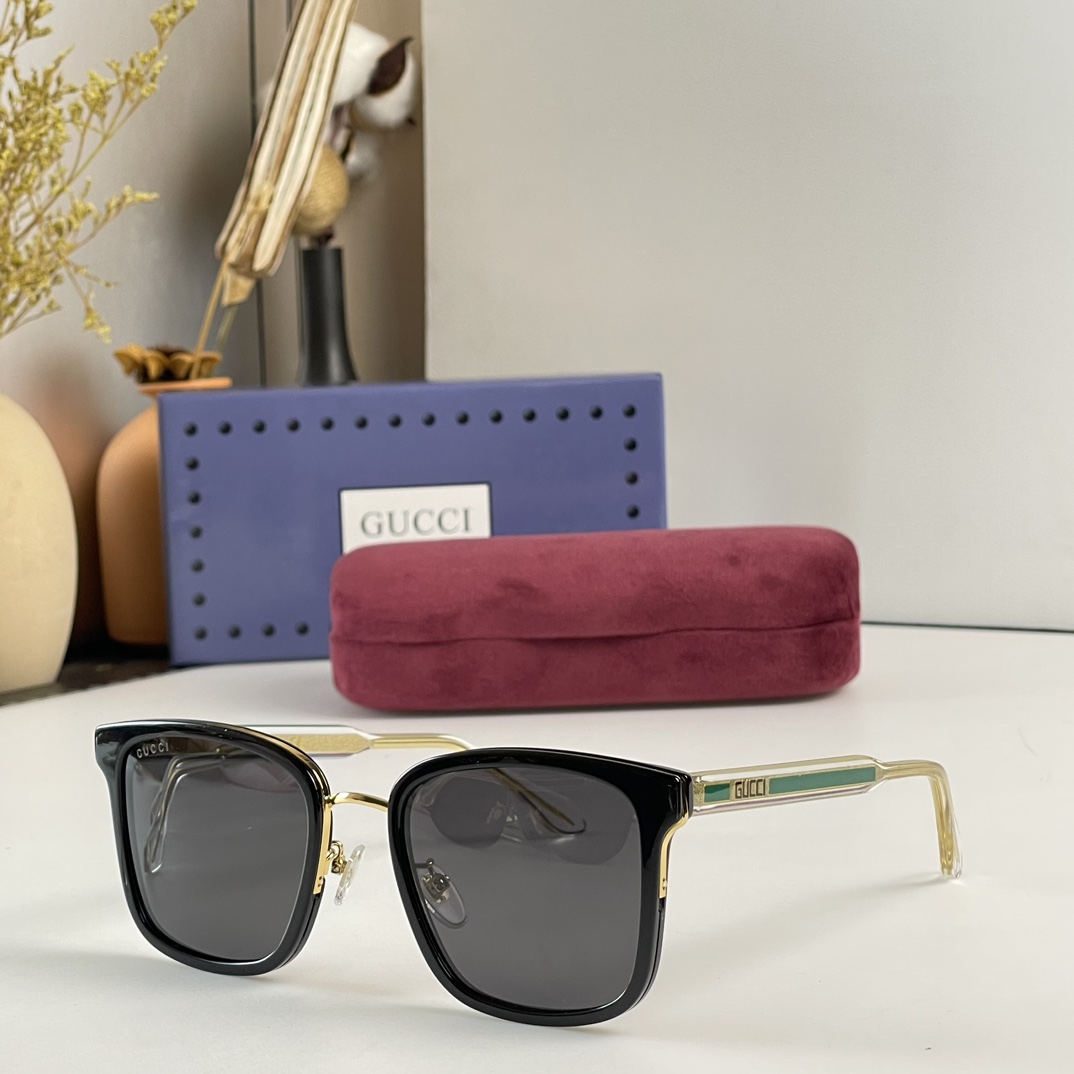 Sunglasses Gucci GG0563S size55 21-150 - vstockx
