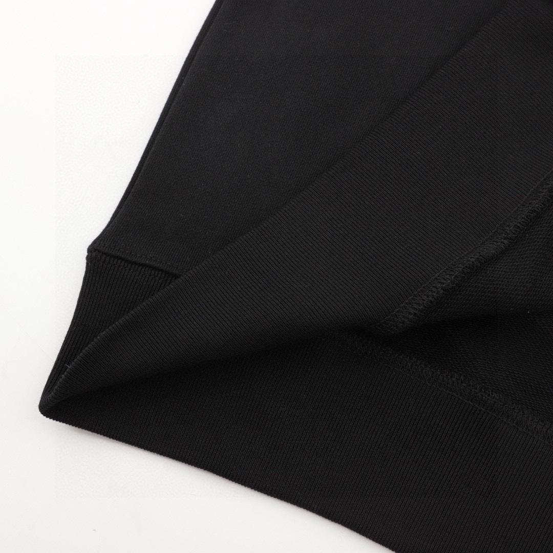 Clothes Balenciaga 131 - vstockx