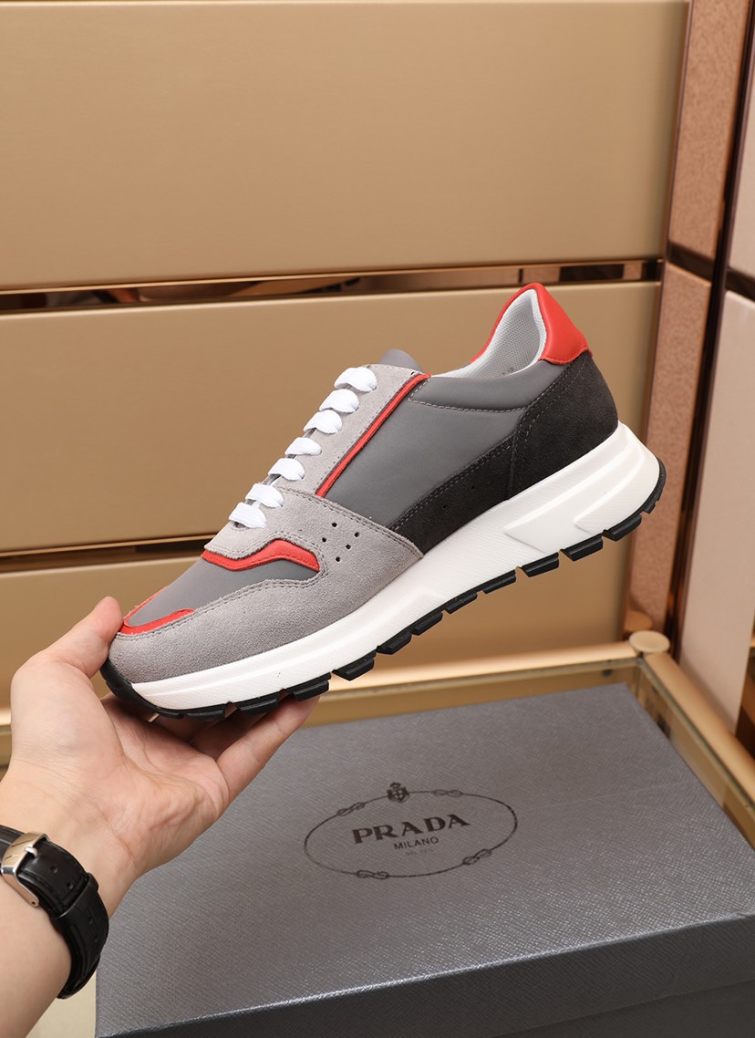 Prada Low Top sneaker 26 - vstockx