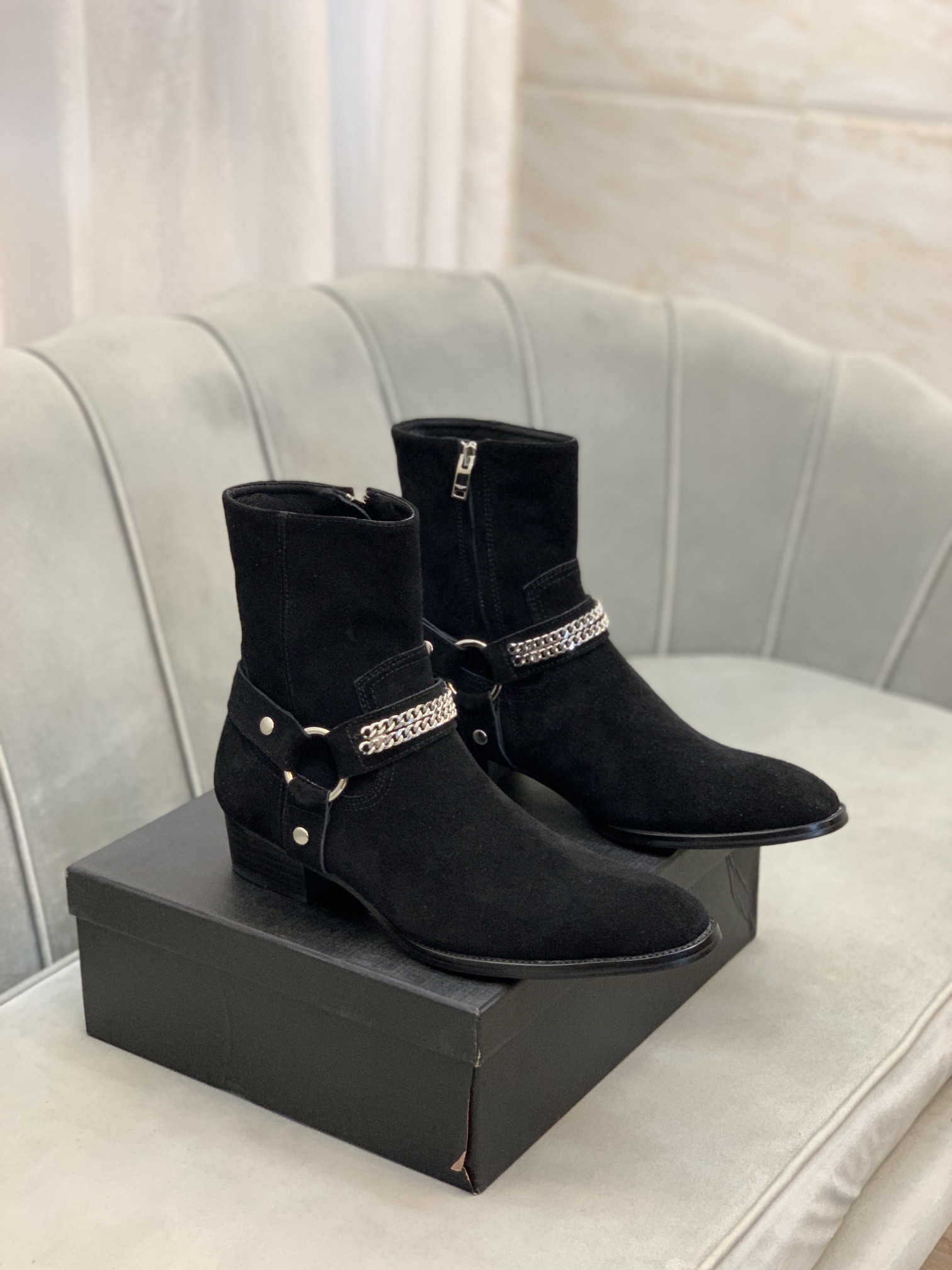 Saint Laurent Boots 3 - vstockx