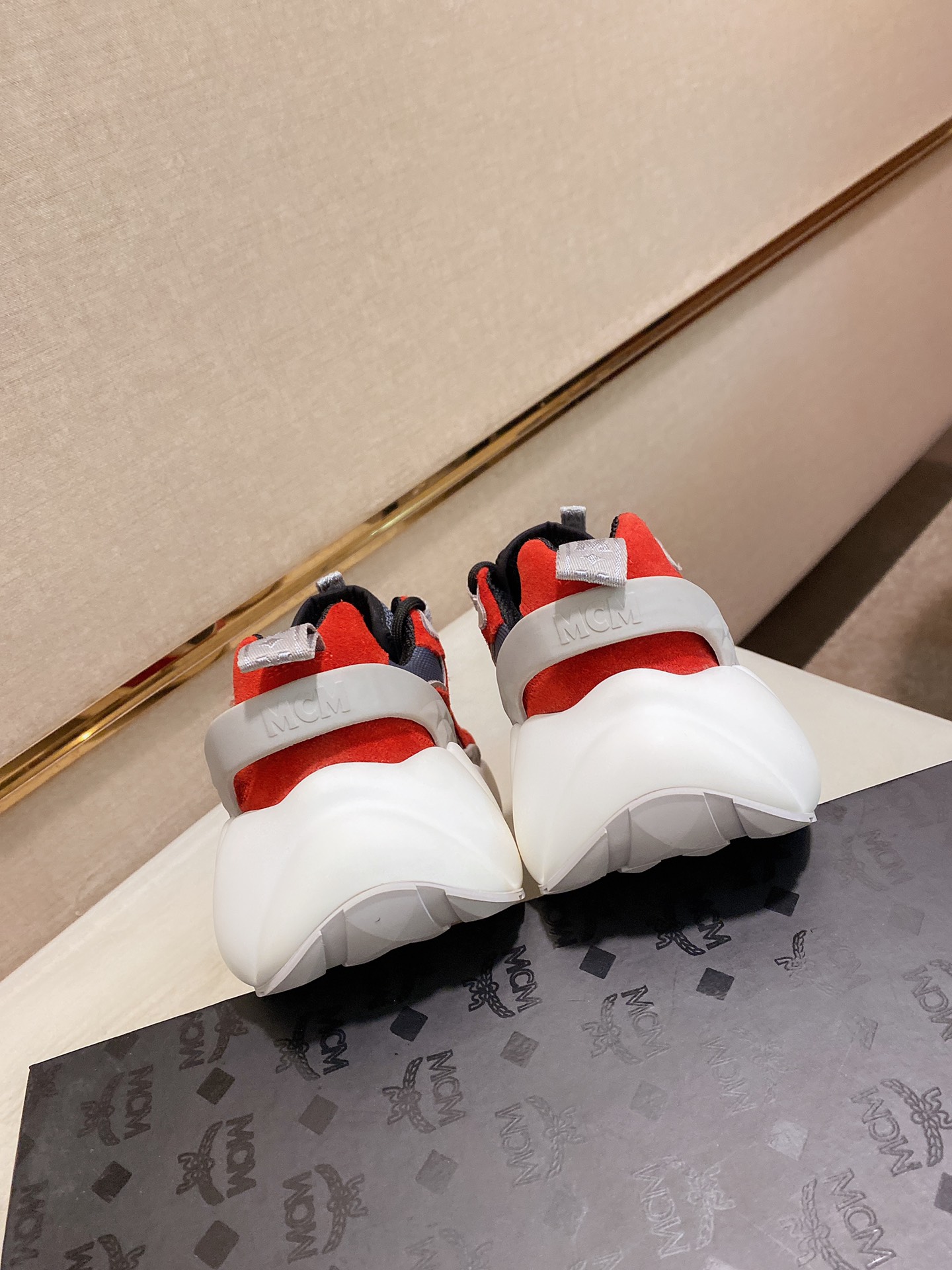 MCM Low Top Logo Lace-up Sneakers 7 - vstockx