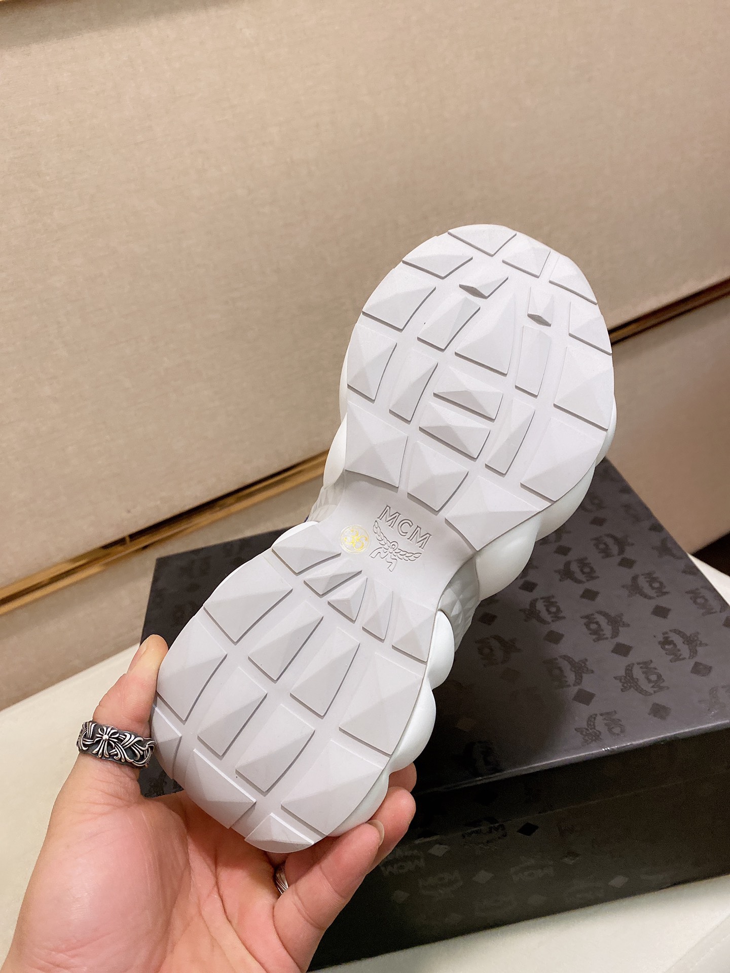 MCM Low Top Logo Lace-up Sneakers 9 - vstockx