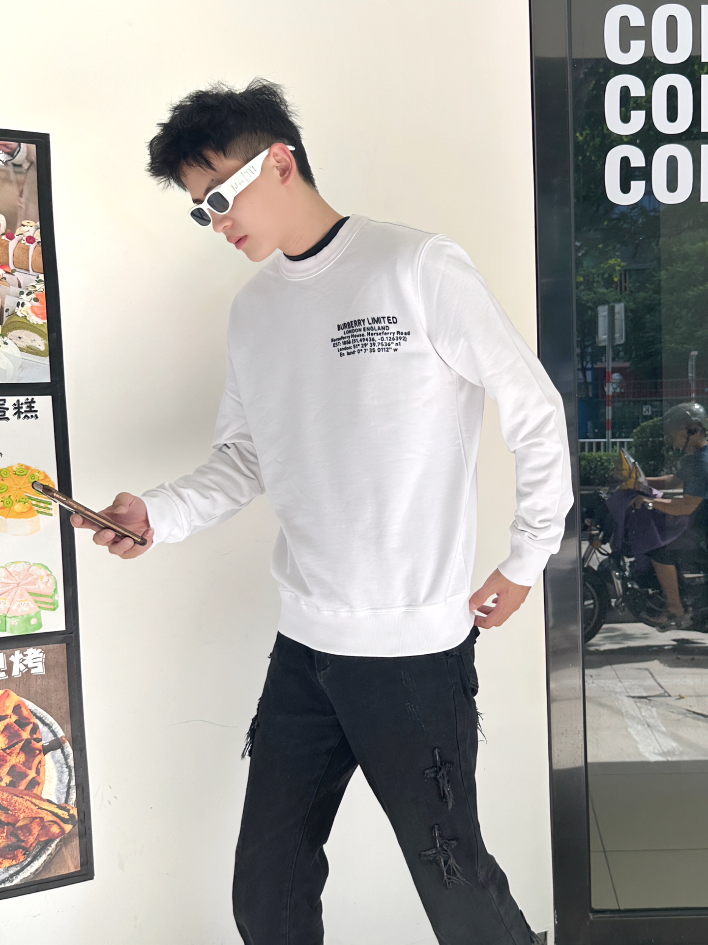 Clothes Burberry 811 - vstockx