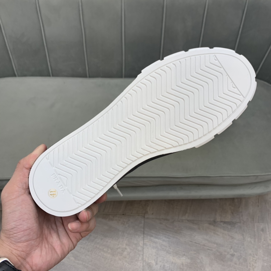 Prada Wheel Cassetta sneaker 4 - vstockx