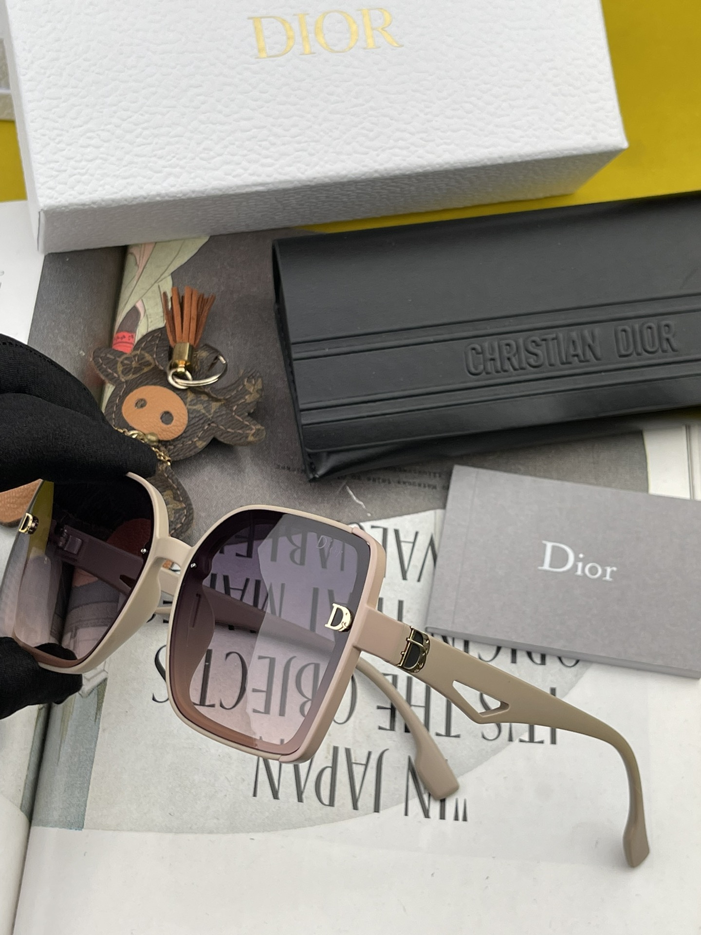 sunglasses Dior D5492 - vstockx