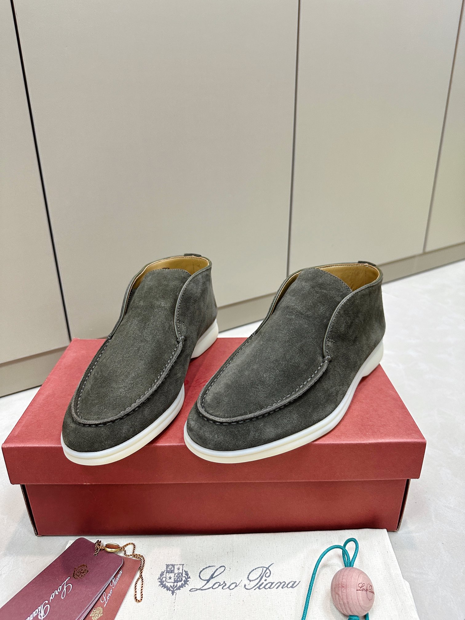 Loro Piana shoes 208 - vstockx