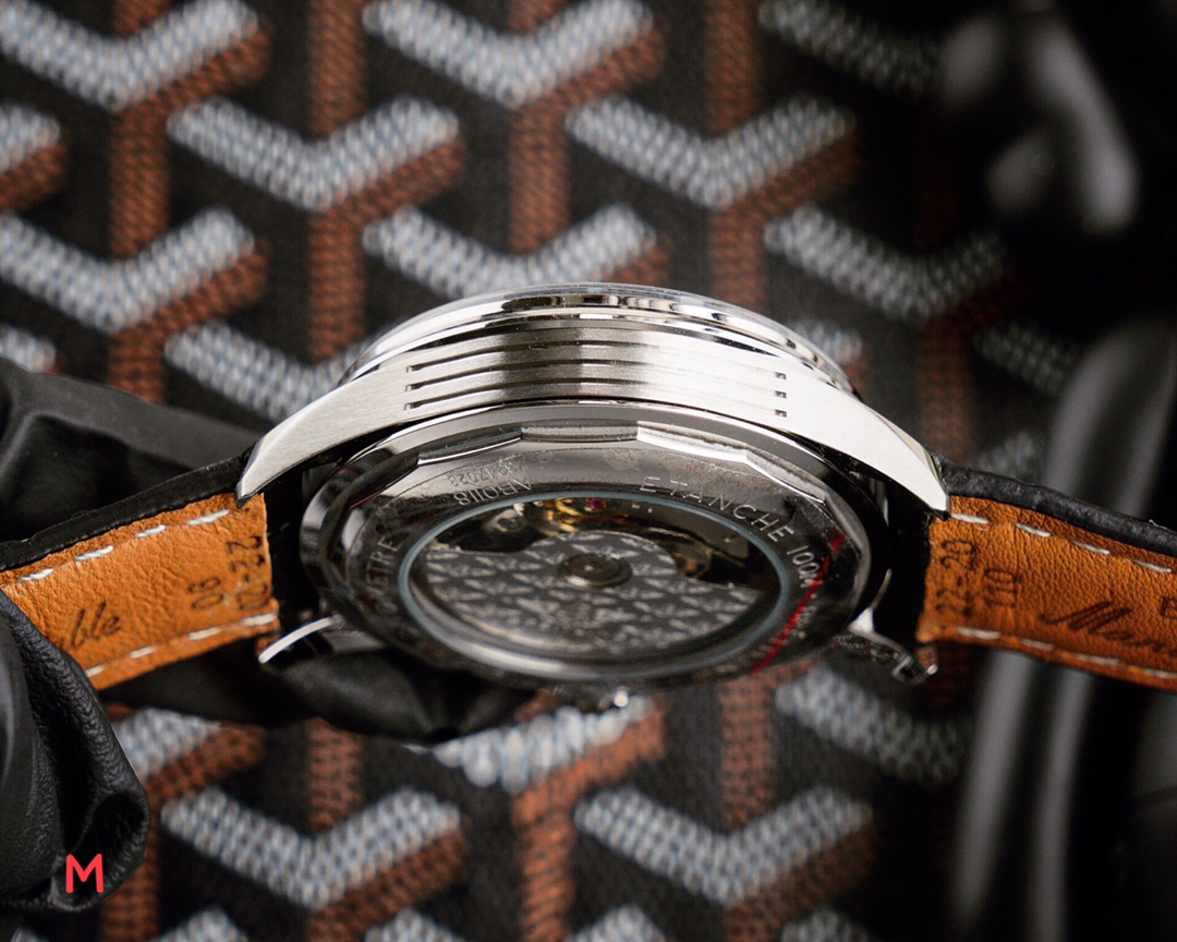 Watches BREITLING 323186 size:43*13 mm - vstockx