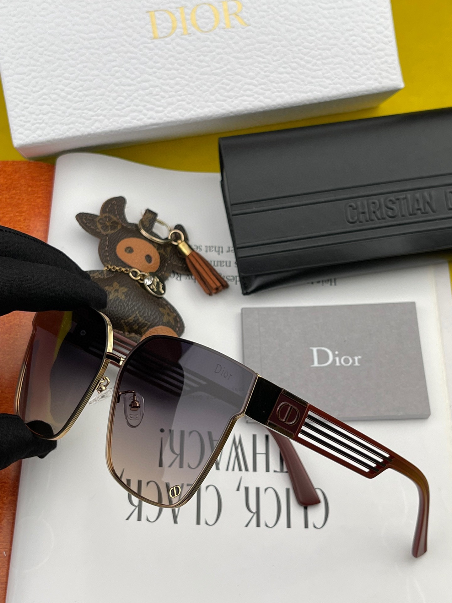 sunglasses Dior CD7190 - vstockx