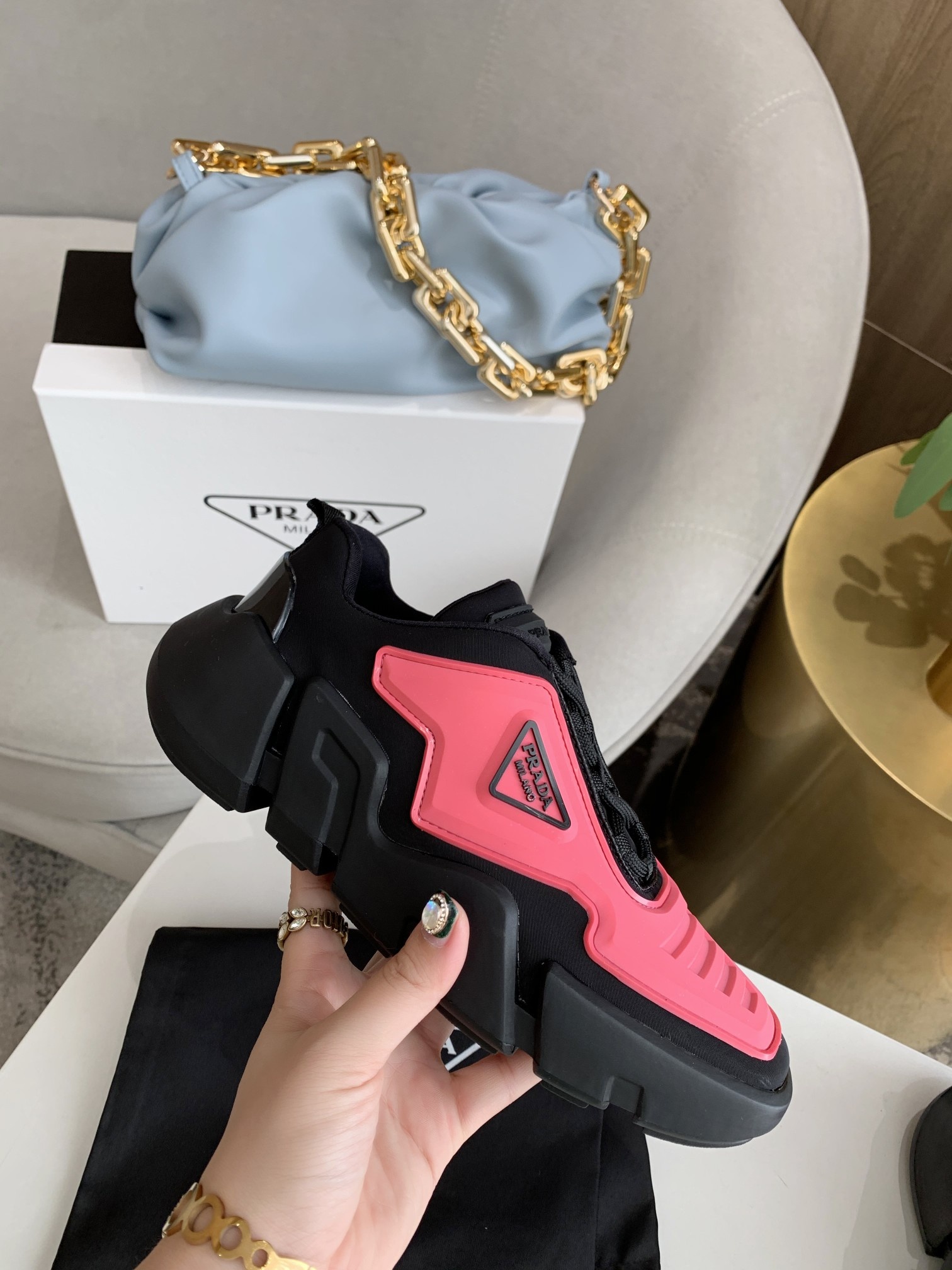 Prada Low Top sneaker 46 - vstockx