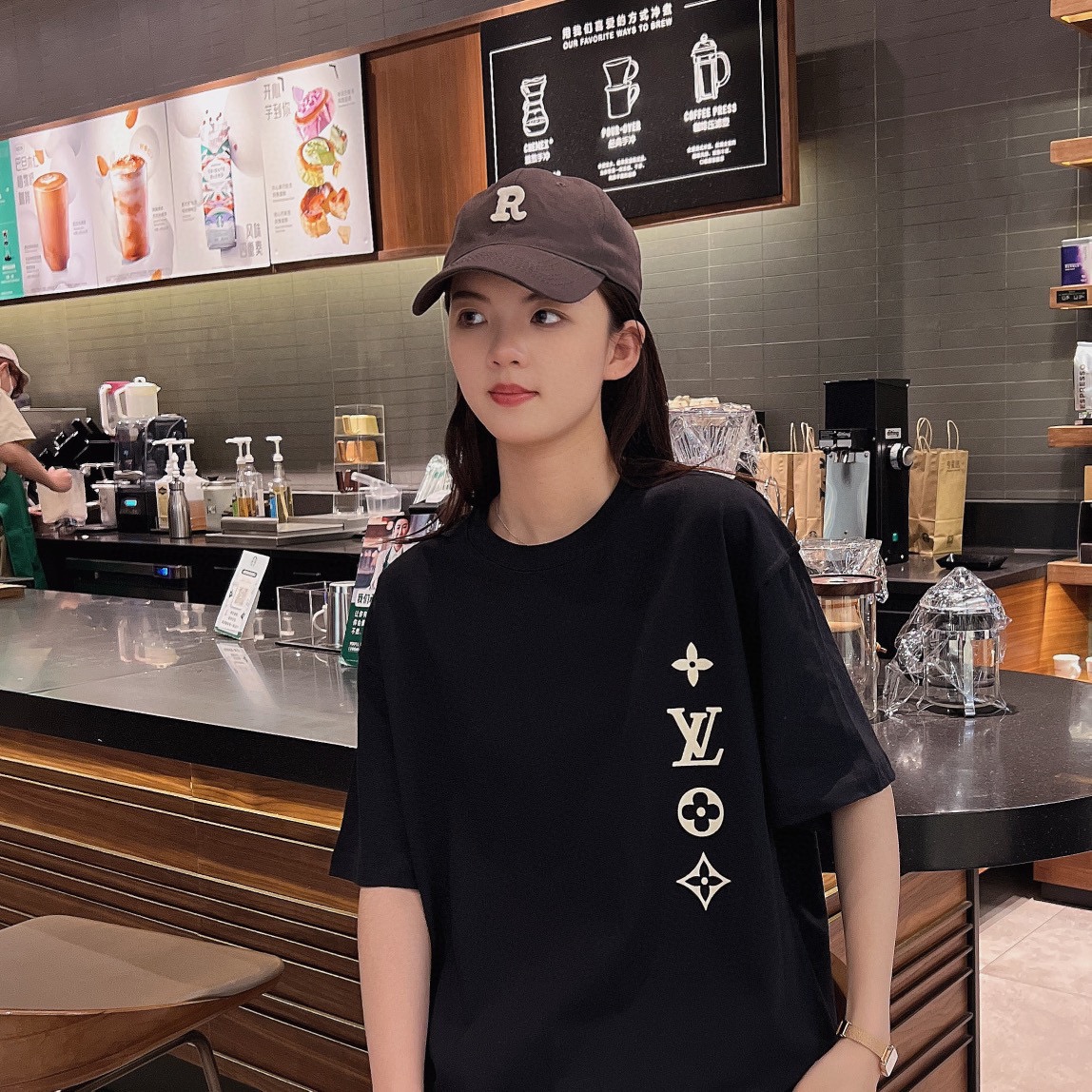 Clothes Louis Vuitton 441 - vstockx