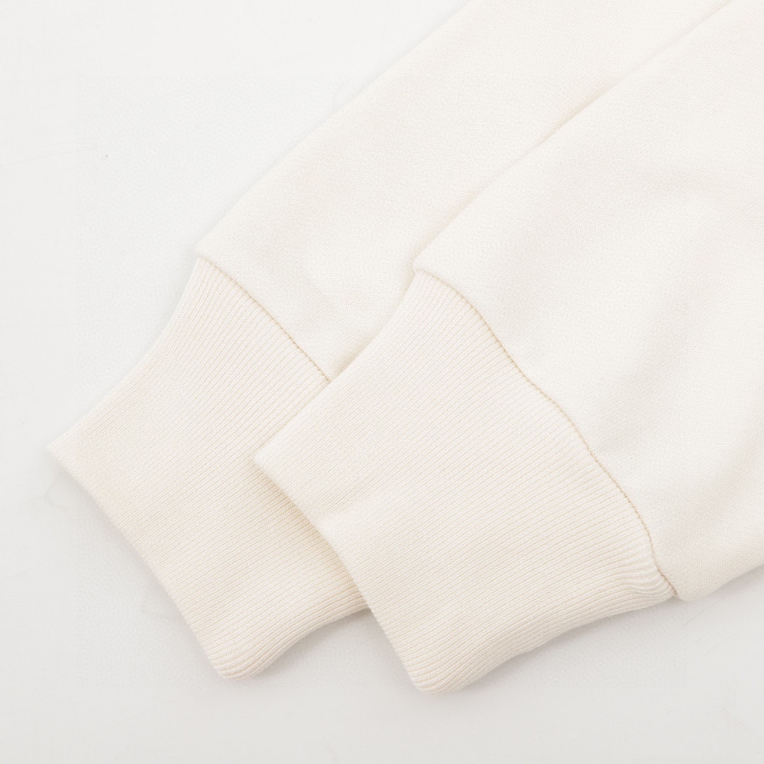 Clothes Gucci 339 - vstockx