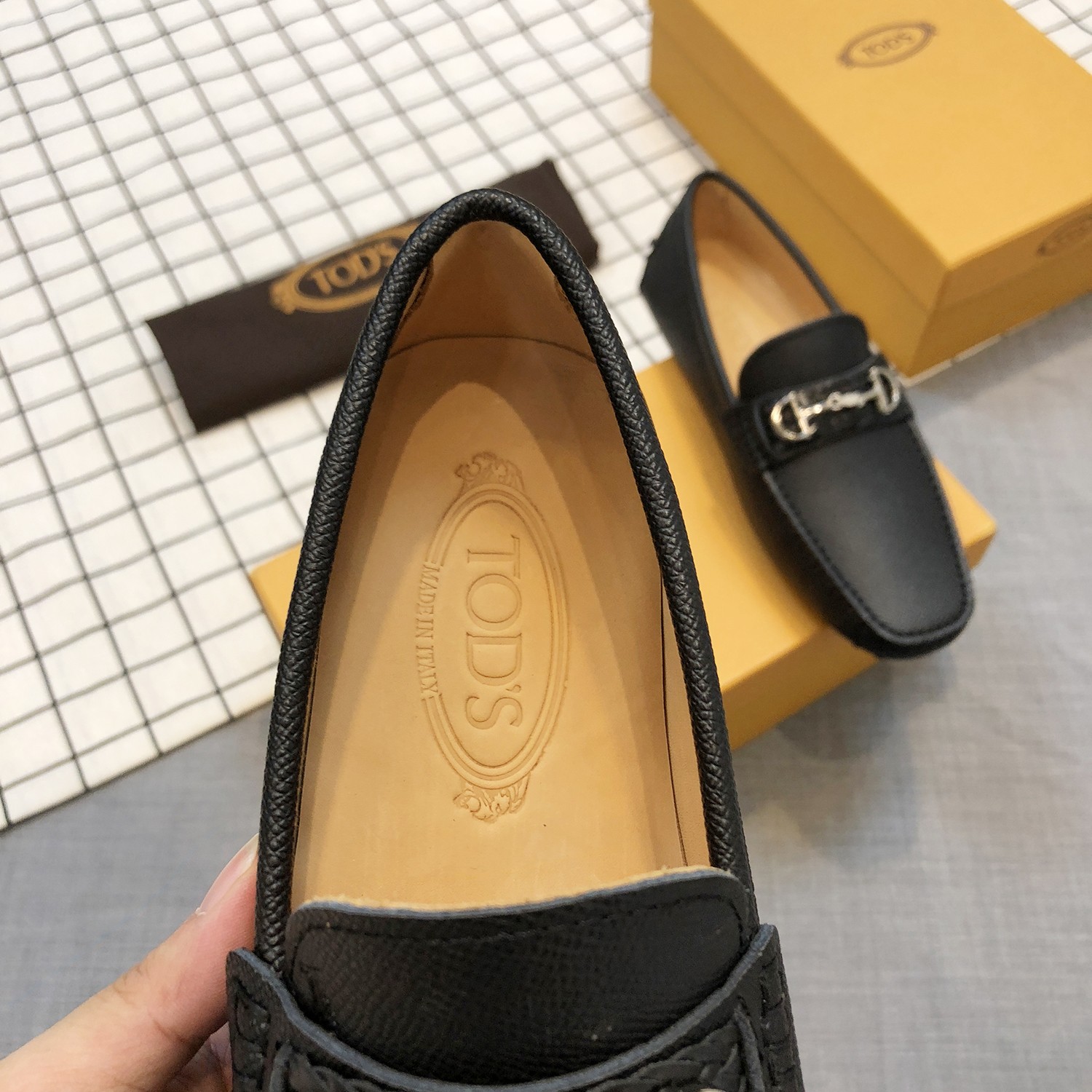 TOD'S Loafers 2 - vstockx