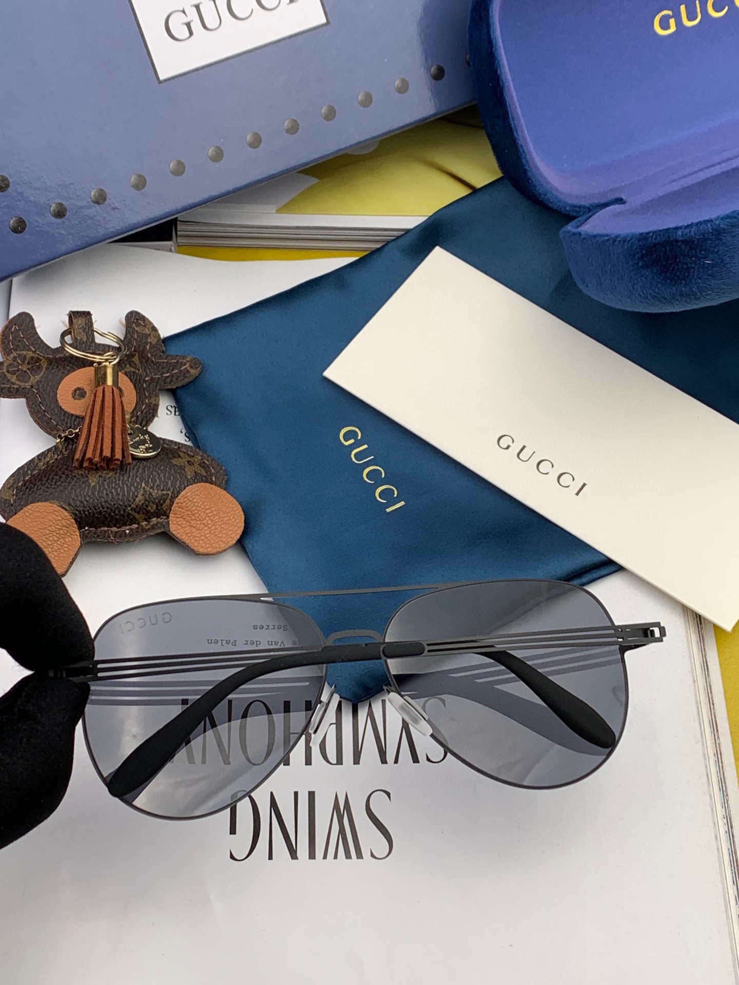 Sunglasses Gucci G1502 - vstockx